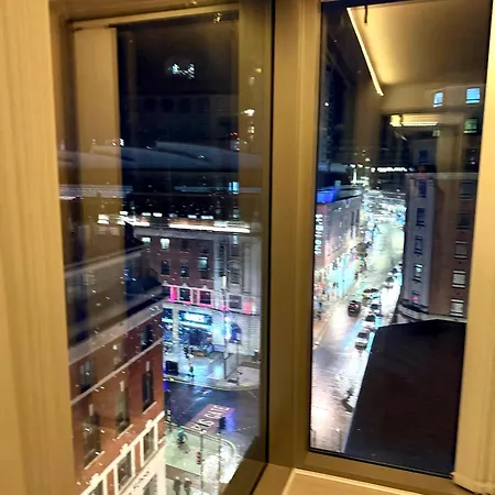 Winner Of 2025 Traveller Award - 2 Double Bed In Heart Of Centre With Netflix & Wifi Appartement *