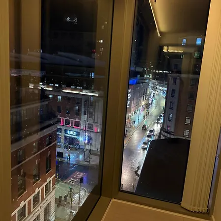 Winner Of 2025 Traveller Award - 2 Double Bed In Heart Of Centre With Netflix & Wifi