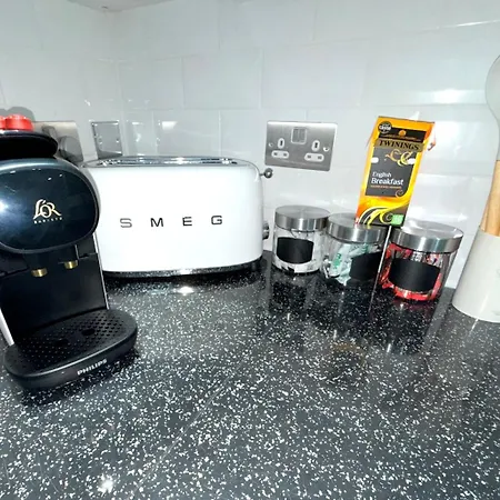 Winner Of 2025 Traveller Award - 2 Double Bed In Heart Of Centre With Netflix & Wifi