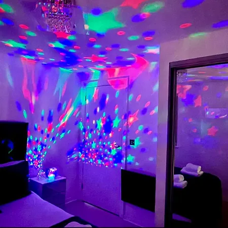 Winner Of 2025 Traveller Award - 2 Double Bed In Heart Of Centre With Netflix & Wifi *