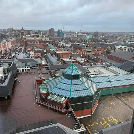 Winner Of 2025 Traveller Award - 2 Double Bed In Heart Of Centre With Netflix & Wifi شقة ليدز