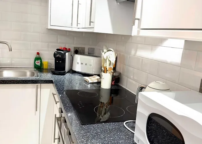 Winner Of 2025 Traveller Award - 2 Double Bed In Heart Of Centre With Netflix & Wifi * 利兹