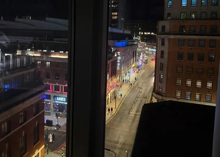 Winner Of 2025 Traveller Award - 2 Double Bed In Heart Of Centre With Netflix & Wifi 公寓