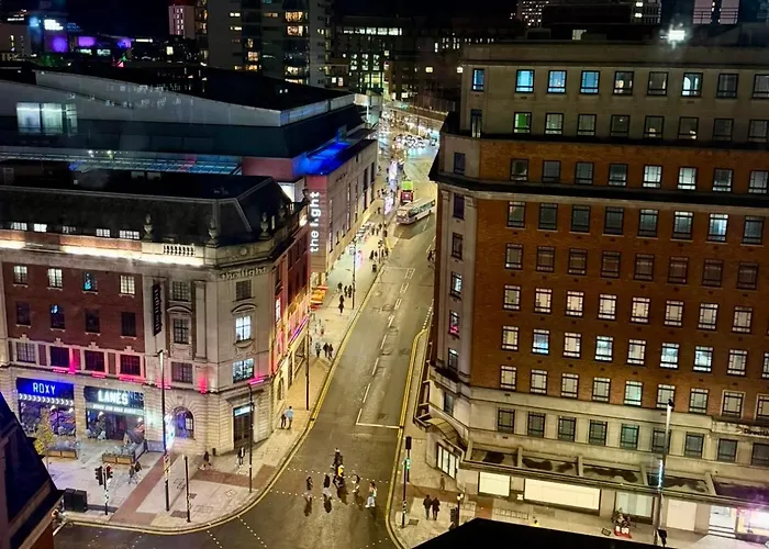 Winner Of 2025 Traveller Award - 2 Double Bed In Heart Of Centre With Netflix & Wifi Διαμέρισμα