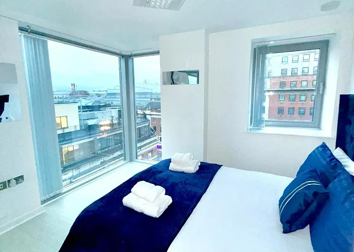 Winner Of 2025 Traveller Award - 2 Double Bed In Heart Of Centre With Netflix & Wifi