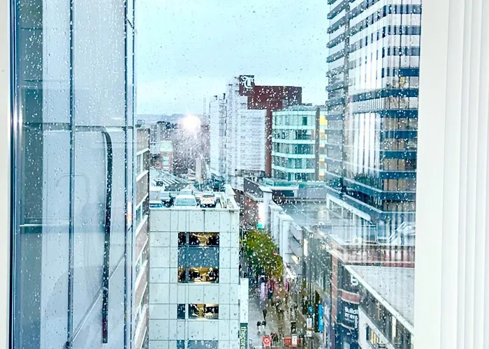 Winner Of 2025 Traveller Award - 2 Double Bed In Heart Of Centre With Netflix & Wifi Λιντς