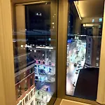 Winner Of 2025 Traveller Award - 2 Double Bed In Heart Of Centre With Netflix & Wifi Lejlighed *