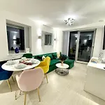 Lejlighed Winner Of 2025 Traveller Award - 2 Double Bed In Heart Of Centre With Netflix & Wifi