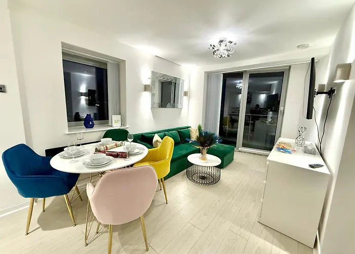 Апартаменти Winner Of 2025 Traveller Award - 2 Double Bed In Heart Of Centre With Netflix & Wifi