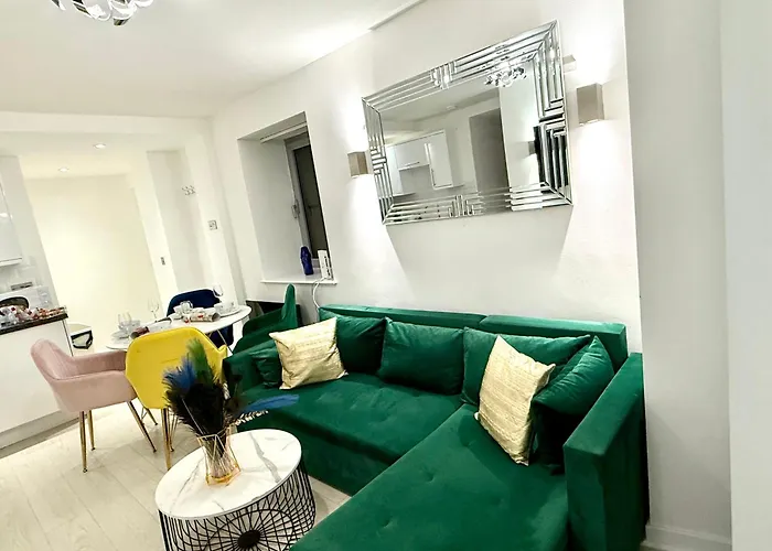 Winner Of 2025 Traveller Award - 2 Double Bed In Heart Of Centre With Netflix & Wifi * Лідс